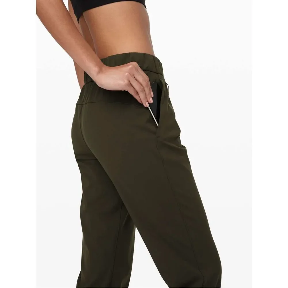 Lululemon Women's On the Fly 7/8 Sophisticated Silhouette Pant Dark Olive Size 6